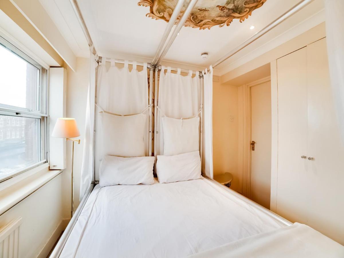 โอโย ลอนดอน ลอดจ์ Hotel ภายนอก รูปภาพ